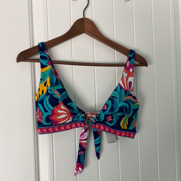 NWT Trina Turk Navy Floral Bikini Top Sz 8 - Picture 6 of 12